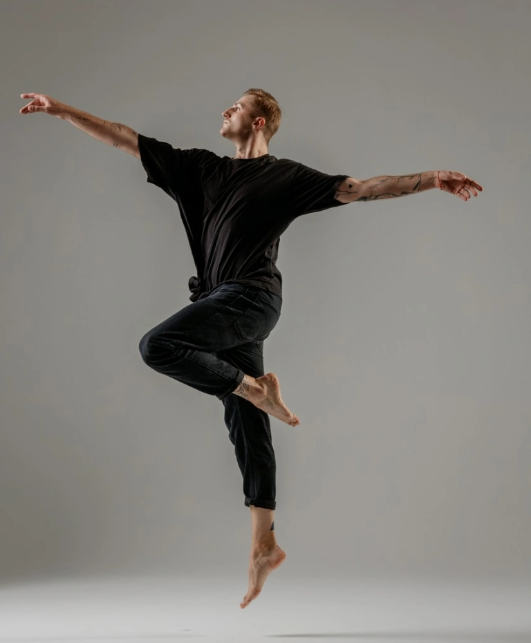 Mężczyzna w&nbsp;koszulce