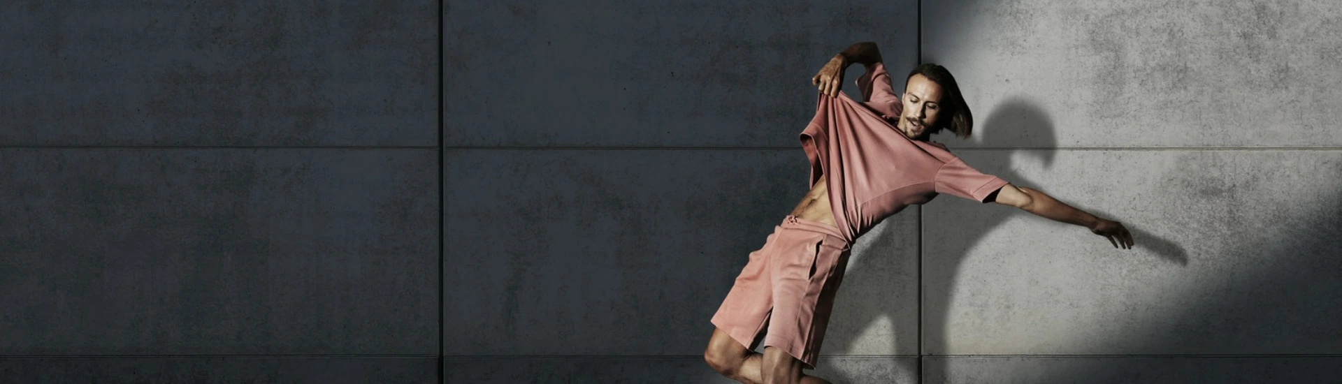 Tańczący mężczyzna